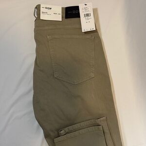 GDW Men's Athletic Tapered Jeans 36x34- Beige NWT